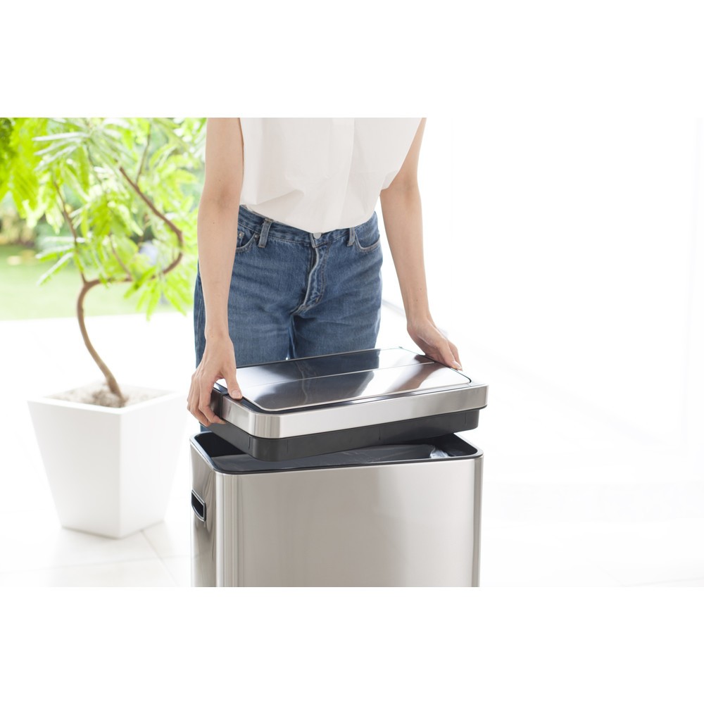 Productafbeelding nr. 20: Afvalbak EKO Deluxe Phantom Sensor, 45 liter, mat roestvrij staal