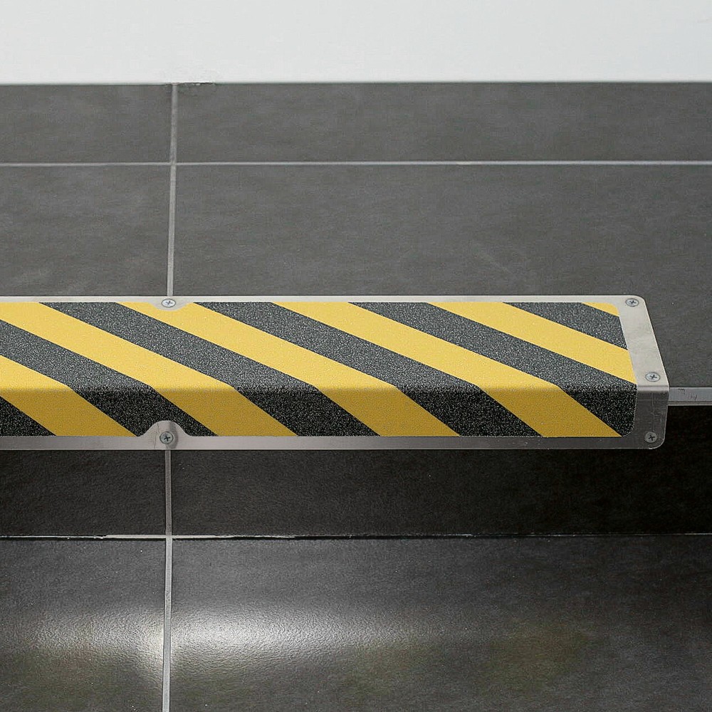 Product afbeelding: Antislipplaat “Opgelet struikelgevaar”, lxb 635 x 114 mm