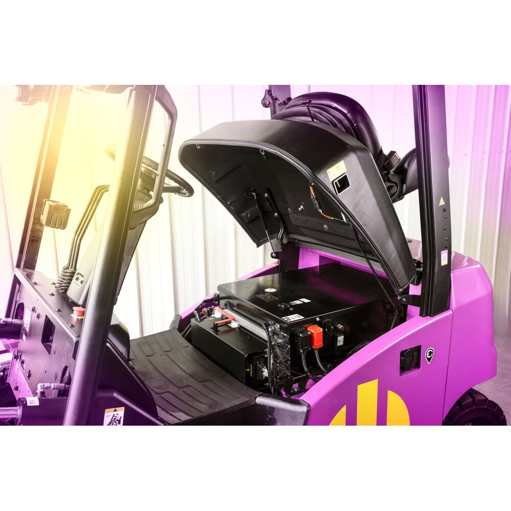 Productafbeelding nr. 4: AntOn by Jungheinrich elektrische heftruck CBH 2.5 met drievoudige telescoop hefmast, hefhoogte 4.800 mm, draagvermogen 2.500 kg, weerbeschermingscabine Eco, inclusief externe lader 80 V, 60 A, CEE, 5-pins