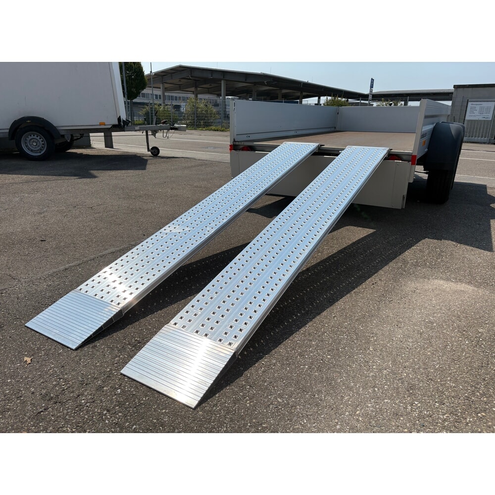 Productafbeelding nr. 6: Aluminium oprijplaat, slipvast, cap. 435 kg/stuk, bxl 200 x 1.500 mm