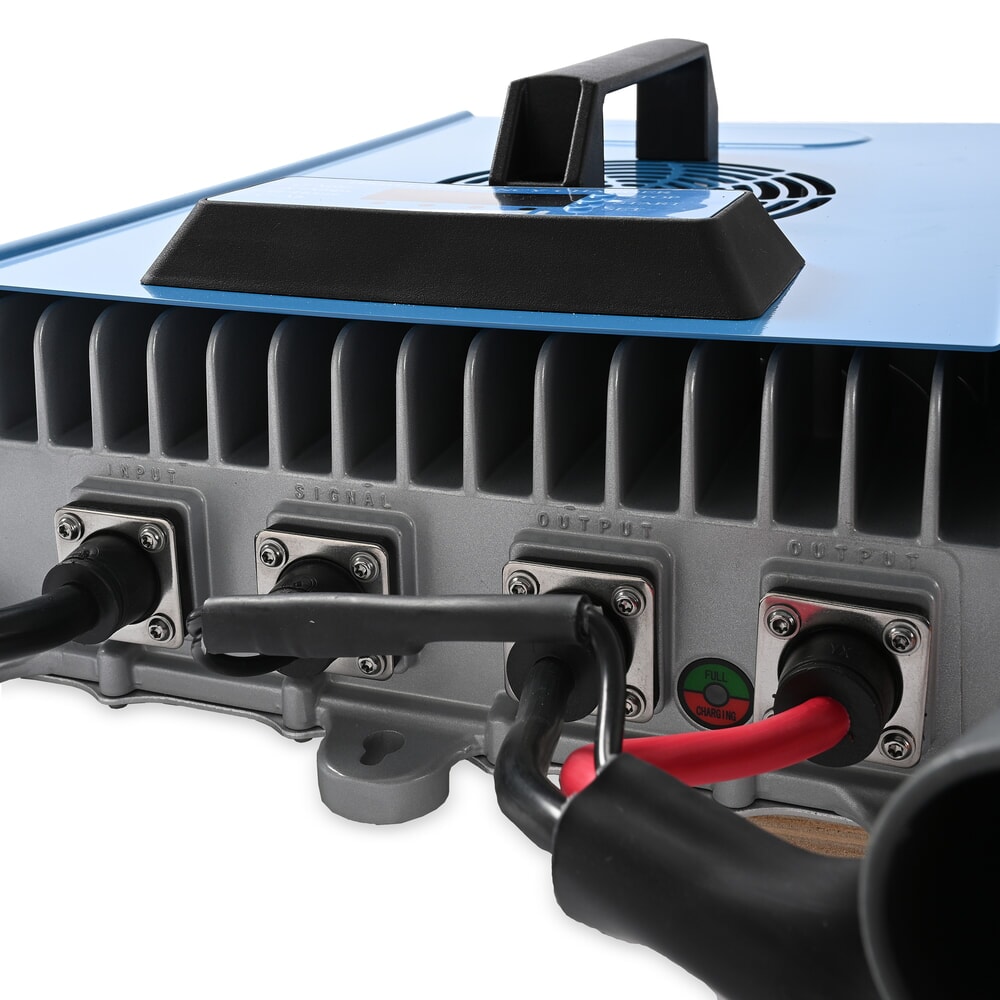 Productafbeelding nr. 3: Externe lader D400, 80 V, 60 A, CEE rood 32A, 5-pins - 3P+N+E voor AntOn by Jungheinrich elektrische heftruck CBH 2.0