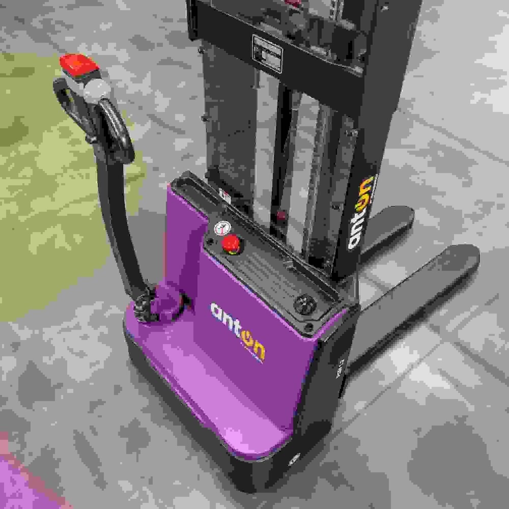 Productafbeelding nr. 2: AntOn by Jungheinrich elektrische stapelaar PSM 1.2, met tweevoudige telescoop hefmast, draagvermogen 1.200 kg, hefhoogte 3.622 mm