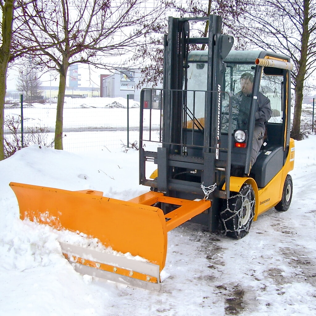 Bauer® Heftrucksneeuwschuiver met stalen schuifrand, schildbreedte 1.500 mm Product afbeelding: Bauer® Heftrucksneeuwschuiver met stalen schuifrand, schildbreedte 1.500 mm