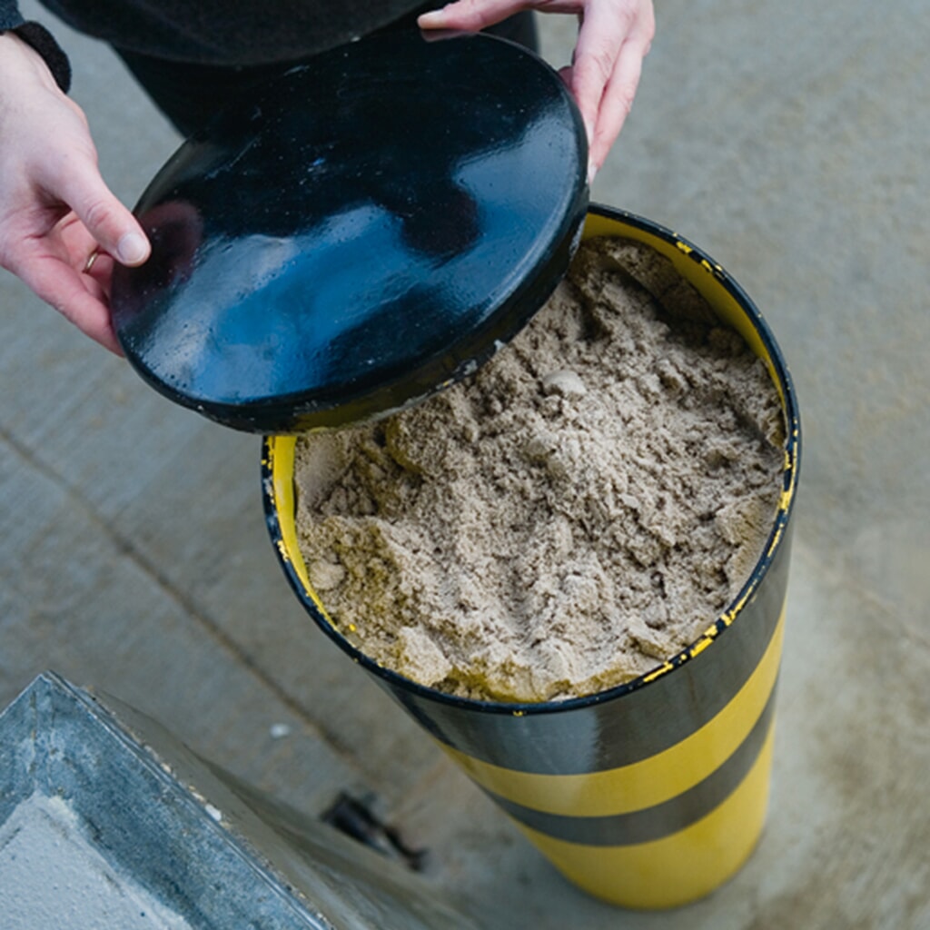Beschermpaal MORAVIA, voor verankeren in beton, voor buiten, hoogte 1.600 mm, Ø 273 mm Productafbeelding nr. 4: Beschermpaal MORAVIA, voor verankeren in beton, voor buiten, hoogte 1.600 mm, Ø 273 mm