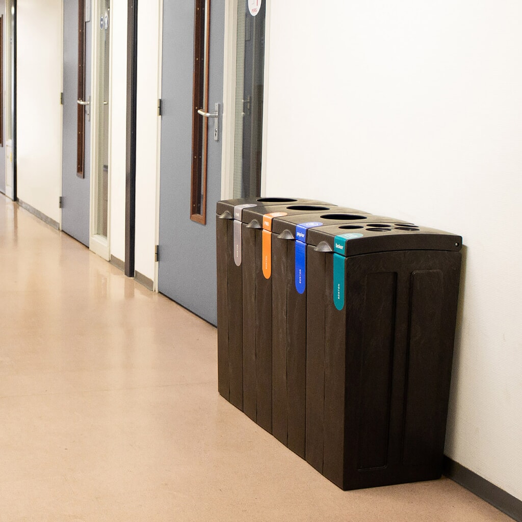 Afvalbak BON TON Original met inwerpopening, van 100% gerecycled polypropyleen, 70 liter, grijs Productafbeelding nr. 4: Afvalbak BON TON Original met inwerpopening, van 100% gerecycled polypropyleen, 70 liter, grijs
