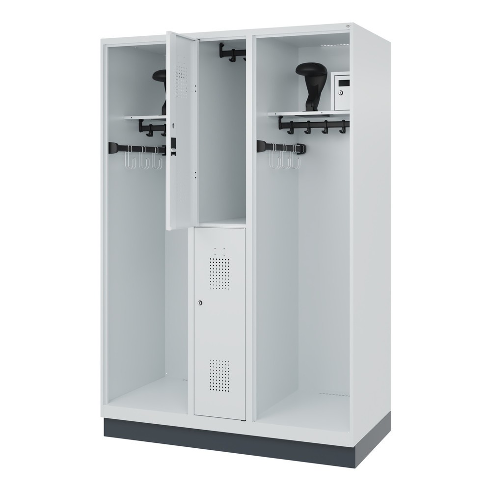 Product afbeelding: C+P brandweerkast MAXI, sokkel, hxbxd 1.850 x 1.300 x 600 mm, lichtgrijs, met helmhouder
