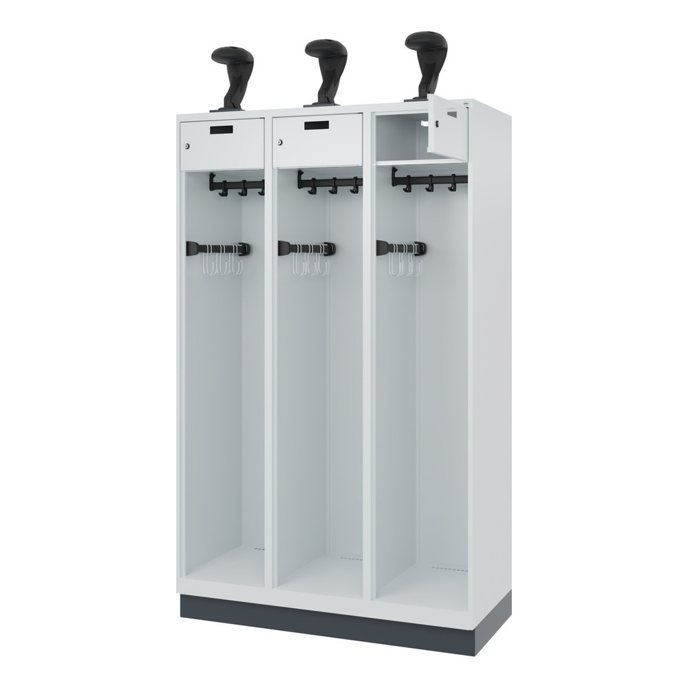 Productafbeelding nr. 1: C+P brandweerkast PRAKTUS, sokkel, 3 compartimenten, hxbxd 1.850 x 1.200 x 500 mm, lichtgrijs, met helmhouder