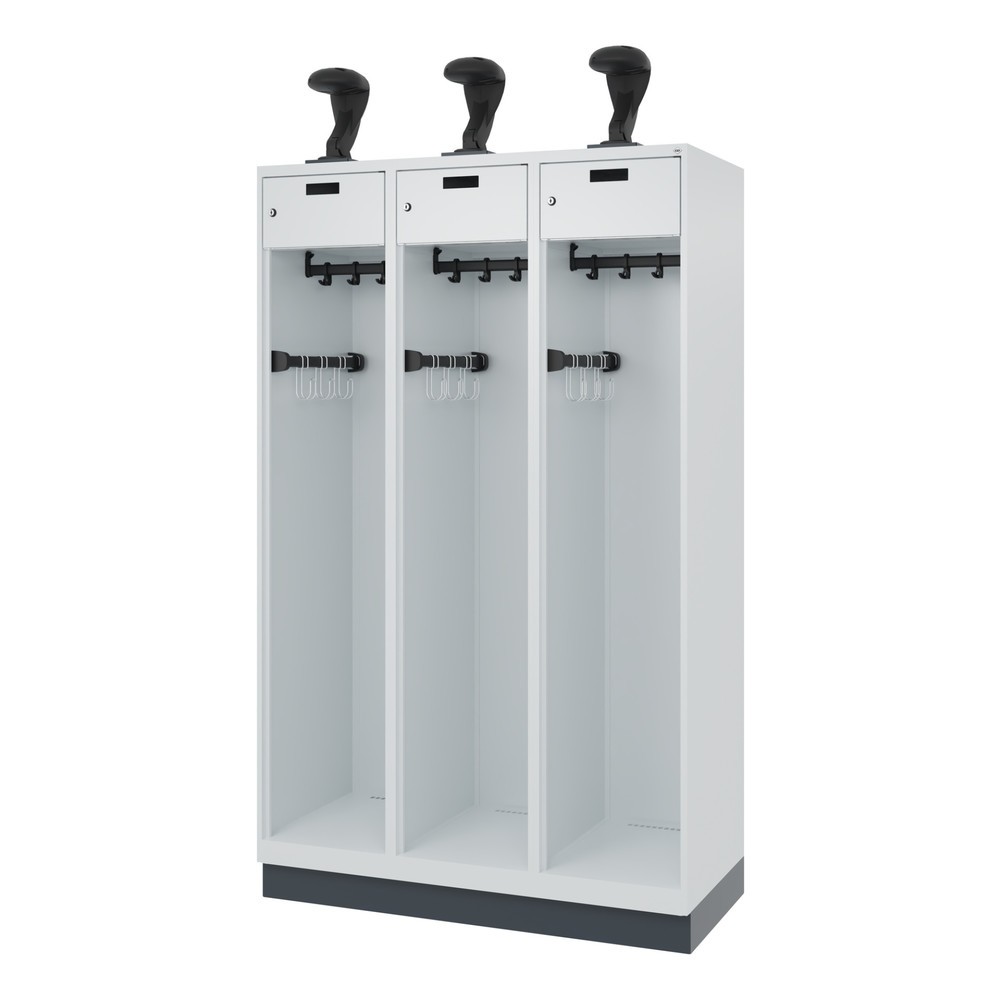 Productafbeelding nr. 5: C+P brandweerkast PRAKTUS, sokkel, 3 compartimenten, hxbxd 1.850 x 1.200 x 500 mm, lichtgrijs, met helmhouder