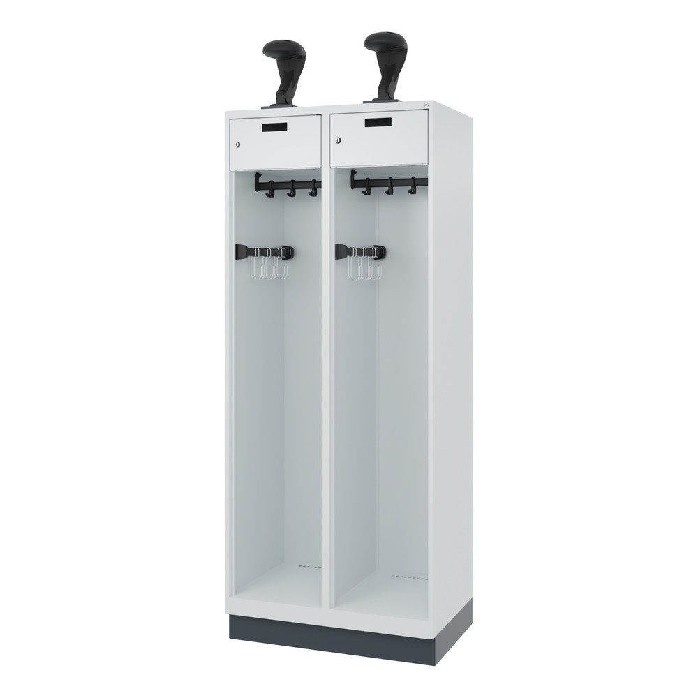 Productafbeelding nr. 5: C+P brandweerkast PRAKTUS, sokkel, 2 compartimenten, hxbxd 1.850 x 800 x 500 mm, lichtgrijs, met helmhouder