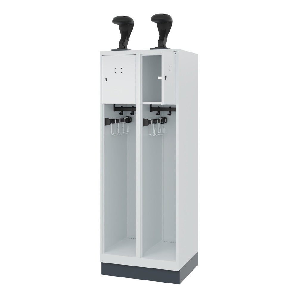 Product afbeelding: C+P brandweerkast YOUNGSTER, sokkel, 2 compartimenten, hxbxd 1.530 x 600 x 500 mm, lichtgrijs, met helmhouder