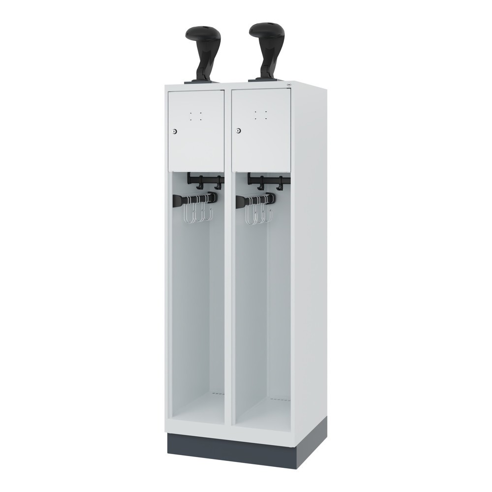 Productafbeelding nr. 5: C+P brandweerkast YOUNGSTER, sokkel, 2 compartimenten, hxbxd 1.530 x 600 x 500 mm, lichtgrijs, met helmhouder