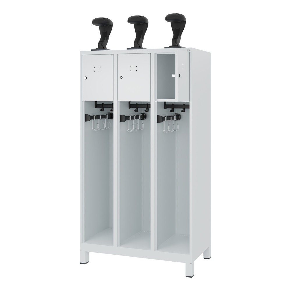 Product afbeelding: C+P brandweerkast YOUNGSTER, voeten, 3 compartimenten, hxbxd 1.530 x 900 x 500 mm, lichtgrijs, met helmhouder