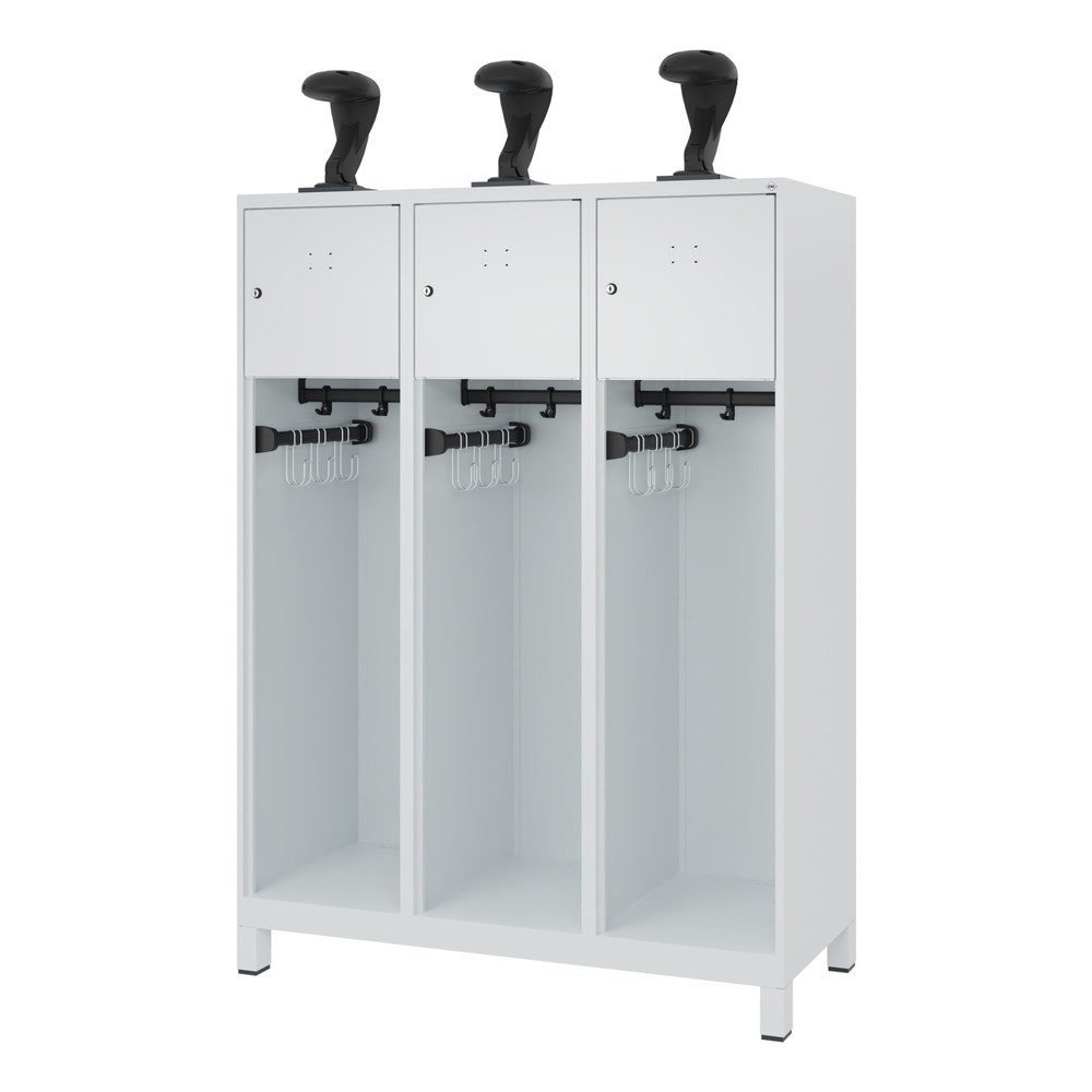 Productafbeelding nr. 5: C+P brandweerkast YOUNGSTER, voeten, 3 compartimenten, hxbxd 1.530 x 1.200 x 500 mm, lichtgrijs, met helmhouder