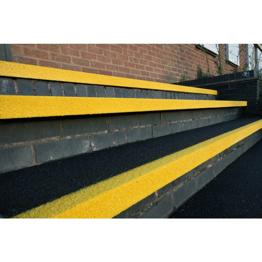 Productafbeelding nr. 3: COBA COBAGRiP® Stair Tread antislip-traptredeprofiel, hxbxd 5,5 x 1.000 x 345 mm, zwart/geel