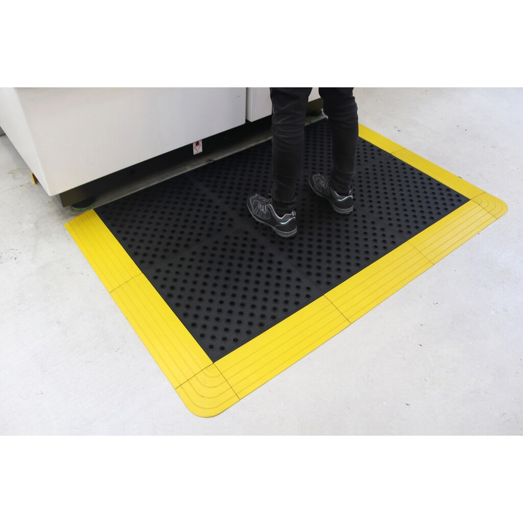 COBA Fatigue Lock Premium antivermoeidheidsmat, geperforeerd, bxd 500 x 500 mm, zwart Productafbeelding nr. 3: COBA Fatigue Lock Premium antivermoeidheidsmat, geperforeerd, bxd 500 x 500 mm, zwart