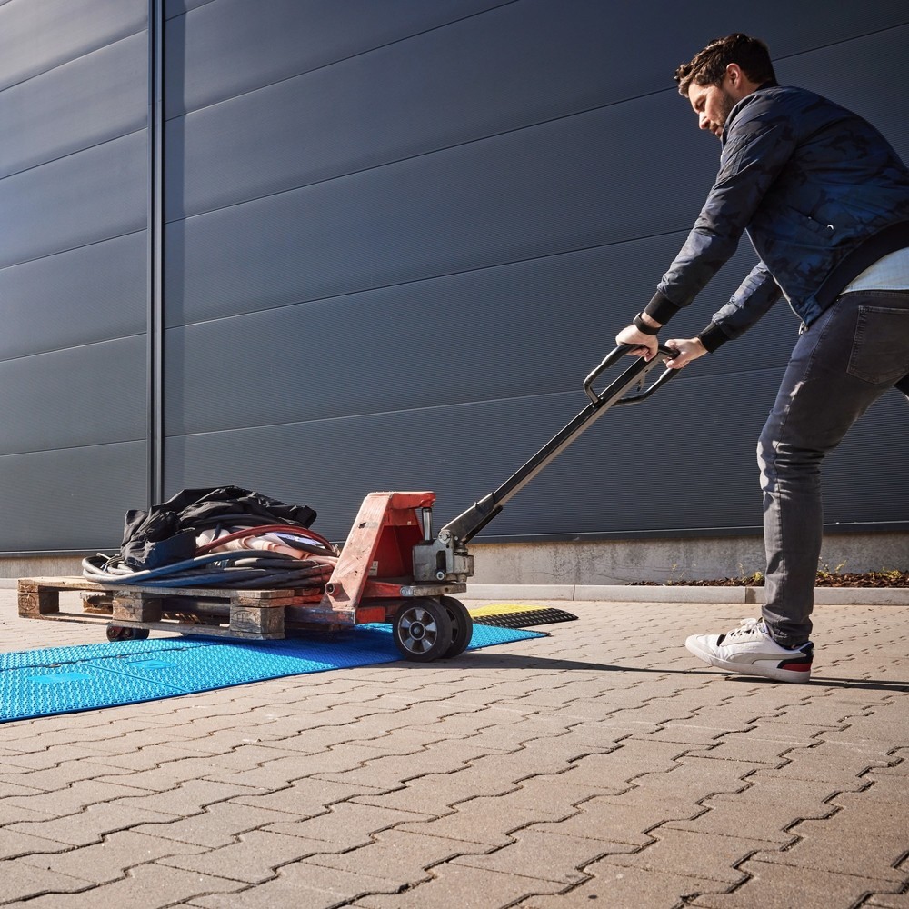 Productafbeelding nr. 8: Defender® by Adam Hall kabelbrug MIDI 5 2D oprijplaat, blauw