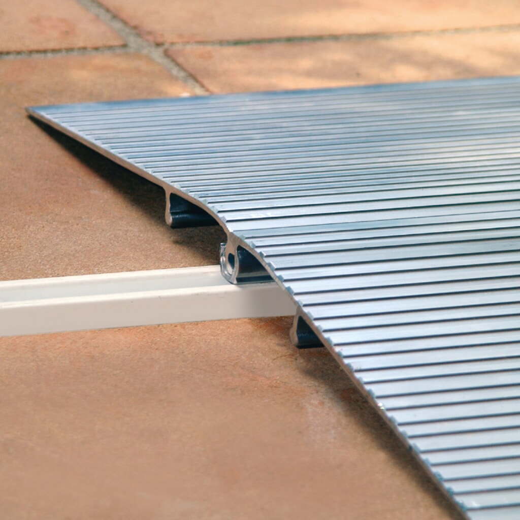 Drempelbrug, opliggend, cap. 500 kg, breedte 700 mm Productafbeelding nr. 2: Drempelbrug, opliggend, cap. 500 kg, breedte 700 mm