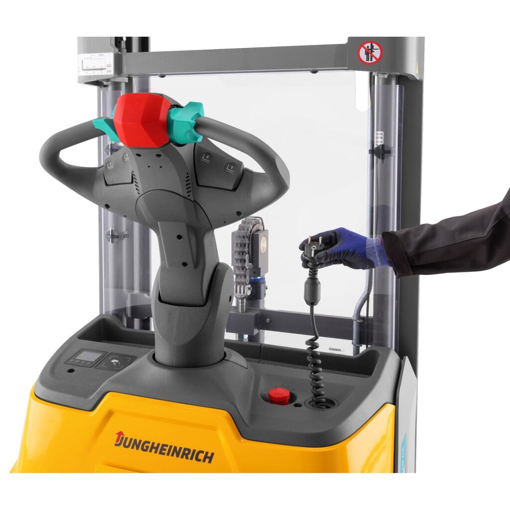 Jungheinrich elektrische stapelaar ERC 112zi ZZ met staplatform, tweevoudige telescoop hefmast, hefhoogte 2.300 mm, draagvermogen 1.200 kg, proportionele hydraulica Productafbeelding nr. 4: Jungheinrich elektrische stapelaar ERC 112zi ZZ met staplatform, tweevoudige telescoop hefmast, hefhoogte 2.300 mm, draagvermogen 1.200 kg, proportionele hydraulica