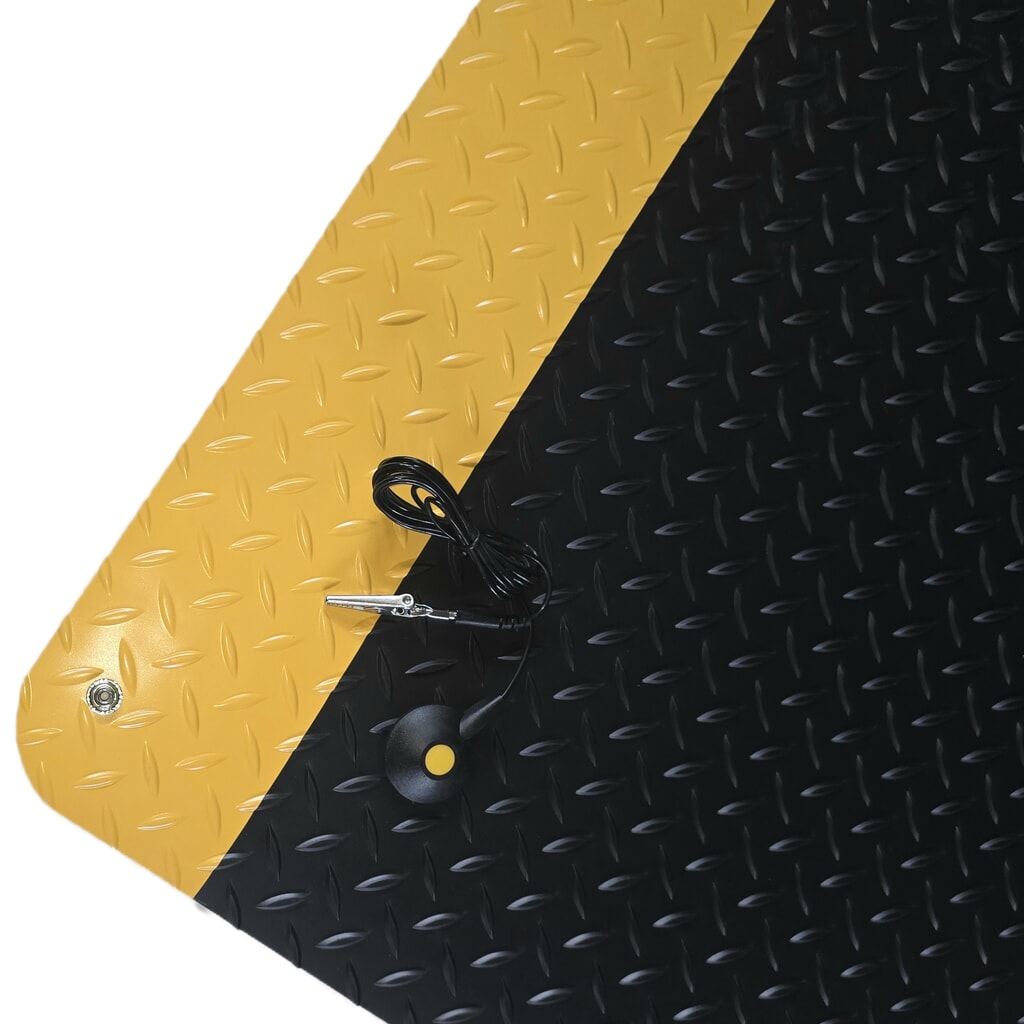 ESD-antivermoeidheidsmat Steinbock® ErgoSoft Strong, ruitprofiel, 2-laags, bxl 600 x 1.000 mm, zwart / geel Product afbeelding: ESD-antivermoeidheidsmat Steinbock® ErgoSoft Strong, ruitprofiel, 2-laags, bxl 600 x 1.000 mm, zwart / geel