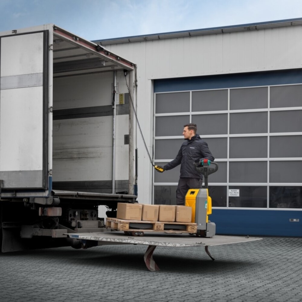 Productafbeelding nr. 9: Jungheinrich elektrische palletwagen AME 15, draagvermogen 1.500 kg, vorklengte 1.150 mm, speciale vorkbreedte 670 mm, tandemwielen