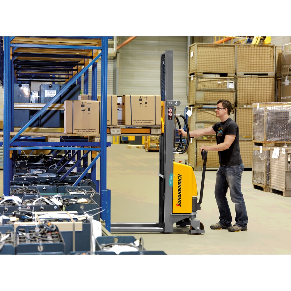 Productafbeelding nr. 3: Jungheinrich elektrische stapelaar HC 110, semi-elektrisch, tweevoudige telescoop hefmast, hefhoogte 2.500 mm, draagvermogen 1.000 kg