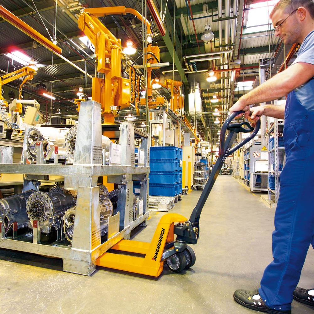 Handpalletwagen Jungheinrich AM 22, draagvermogen 2.200 kg, vorklengte 1.360 mm, volrubber / polyurethaan, tandemwielen Productafbeelding nr. 8: Handpalletwagen Jungheinrich AM 22, draagvermogen 2.200 kg, vorklengte 1.360 mm, volrubber / polyurethaan, tandemwielen