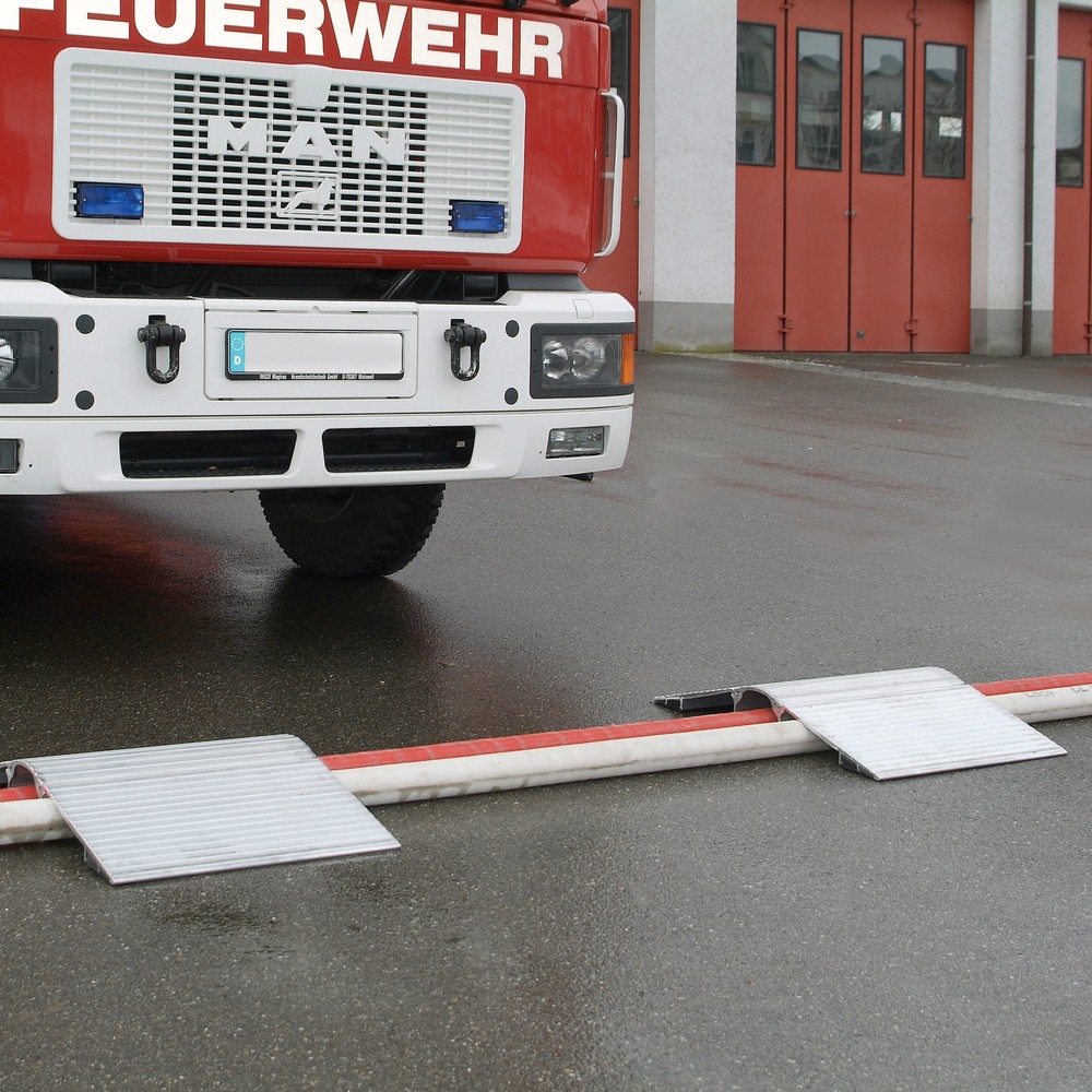 Product afbeelding: Oprijplaat voor leidingen, cap. 7.000 kg, lengte 750 mm