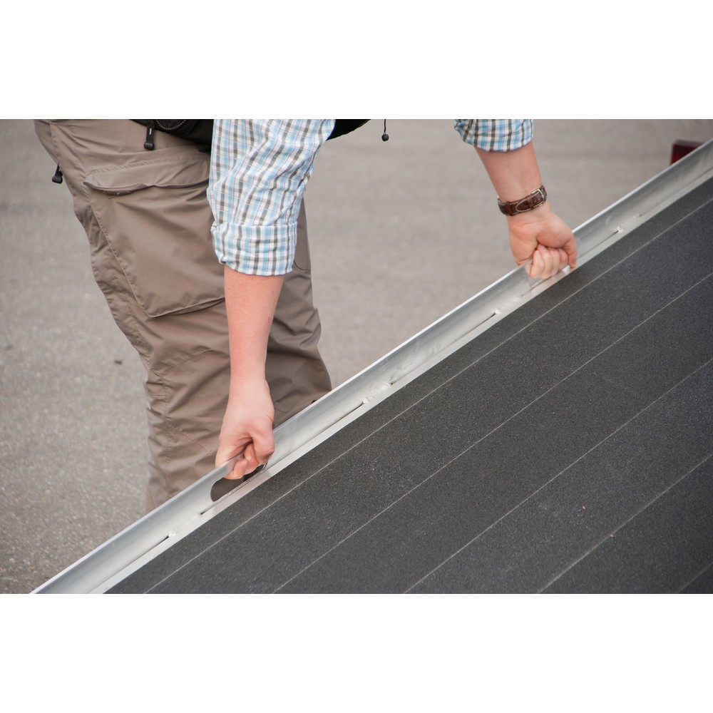 Productafbeelding nr. 2: Slipvaste laadbrug Altec voor rolkoffers, hoogteverschil 460-890 mm