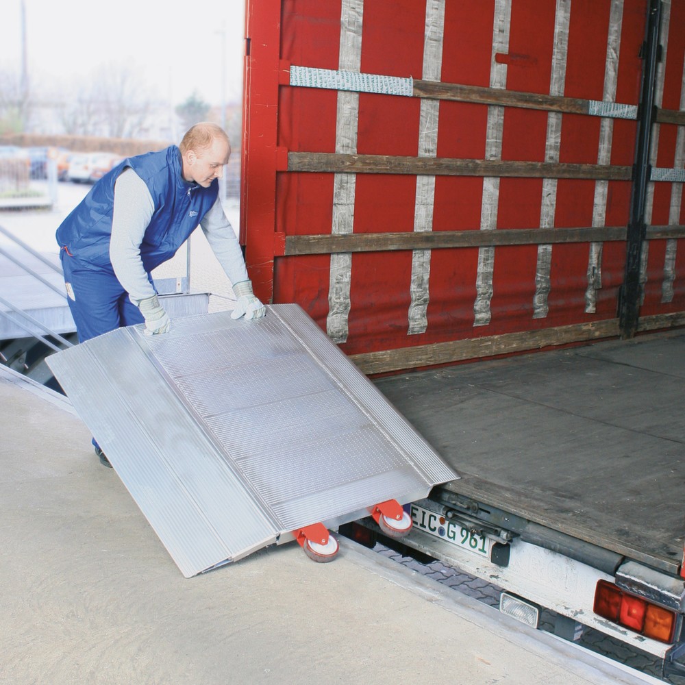 Productafbeelding nr. 3: Laadbrug met wielen, cap. 5.000 kg, bxl 1.250 x 1.300 mm