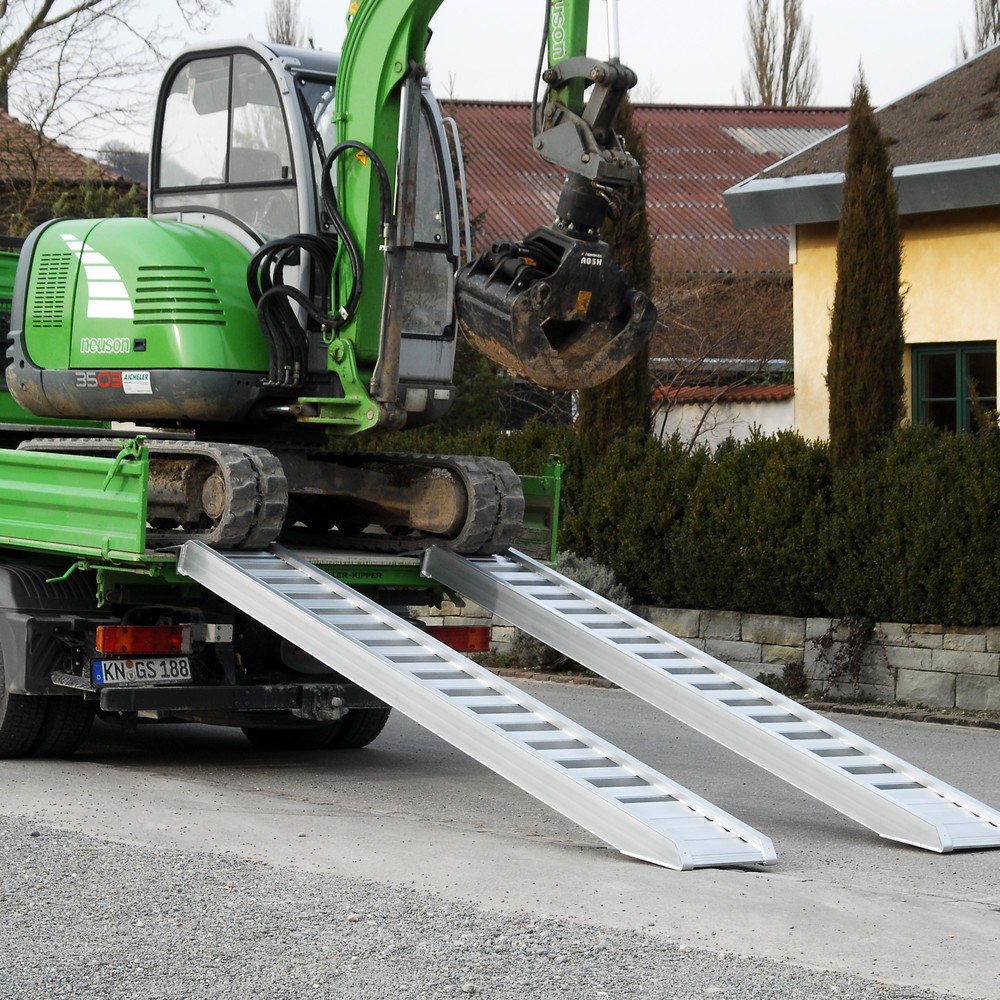 Productafbeelding nr. 6: Laadrails met roeden, zonder rand, cap. 1.660 kg/paar, lengte 2.340 mm