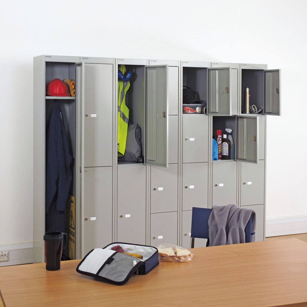 Product afbeelding: Garderobekast BISLEY met hoedenplank en kleerhangerstang, diepte 305 mm, lichtgrijs