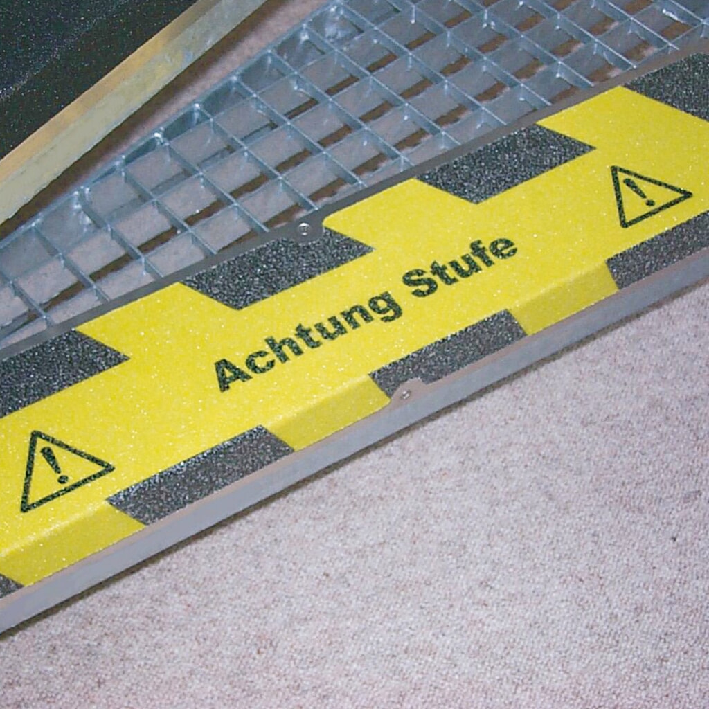 m2-antisliplaag™ “Let op trede”, lxb 610 x 150 mm Productafbeelding nr. 2: m2-antisliplaag™ “Let op trede”, lxb 610 x 150 mm