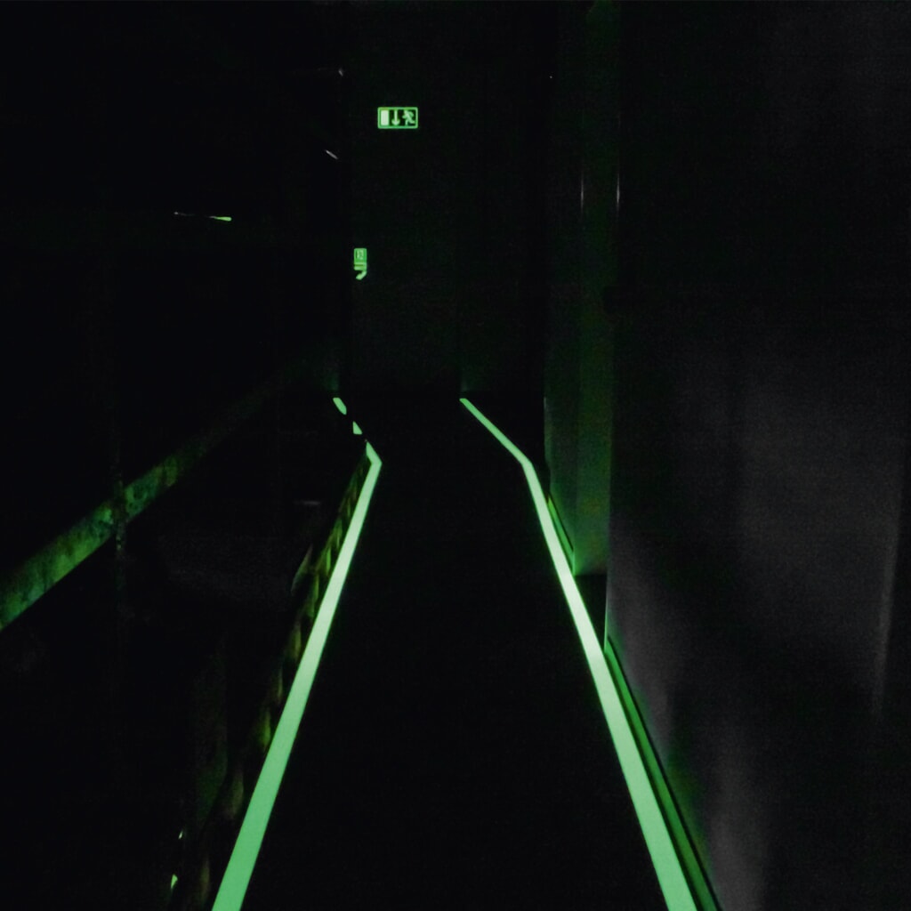 m2-antisliplaag™ fluorescerend, rol, lxb 6 m x 50 mm Productafbeelding nr. 3: m2-antisliplaag™ fluorescerend, rol, lxb 6 m x 50 mm