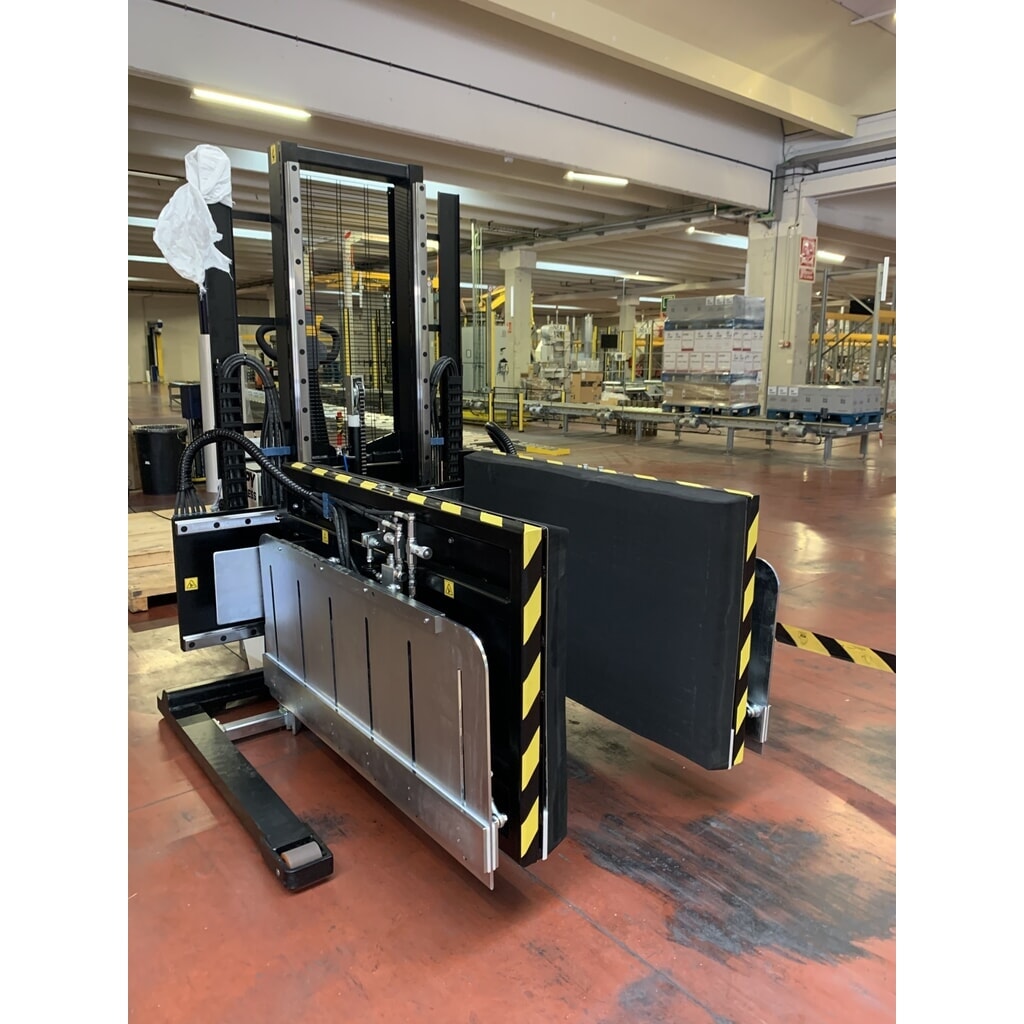 Mobiele palletwisselaar zonder kiepen, draaien of keren, opening 522 - 1.213 mm, draagvermogen 1.000 kg Productafbeelding nr. 4: Mobiele palletwisselaar zonder kiepen, draaien of keren, opening 522 - 1.213 mm, draagvermogen 1.000 kg