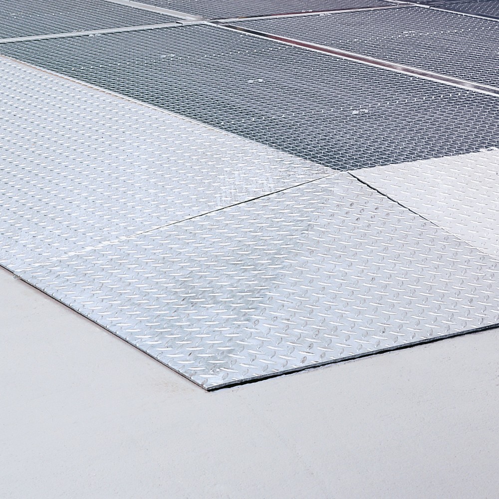 Product afbeelding: Oprijhoek voor lage lekbak van staal, cap. 6.500 kg/m², bxd 850 x 850 mm
