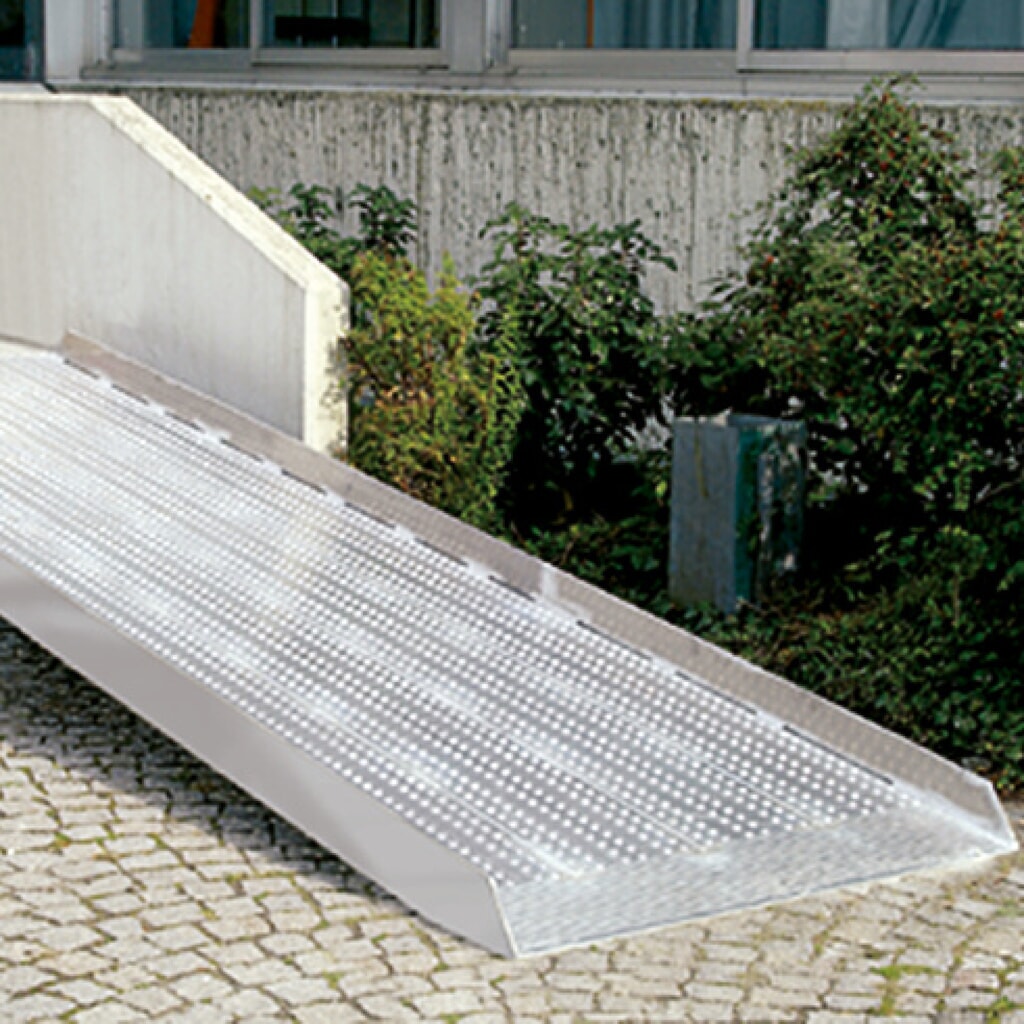 Oprijplaten met steunvlak, cap. 400 kg, bxl 800 x 1.500 mm Productafbeelding nr. 3: Oprijplaten met steunvlak, cap. 400 kg, bxl 800 x 1.500 mm