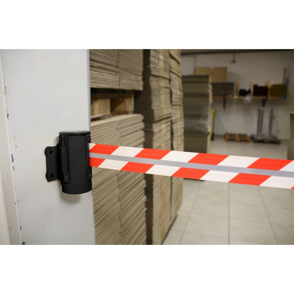 RS-GUIDESYSTEMS® bandcassette GLW 25-J REFLECTO, wandmontage, lengte 4 m, breedte 50 mm, behuizing zwart, lint rood/wit Productafbeelding nr. 3: RS-GUIDESYSTEMS® bandcassette GLW 25-J REFLECTO, wandmontage, lengte 4 m, breedte 50 mm, behuizing zwart, lint rood/wit