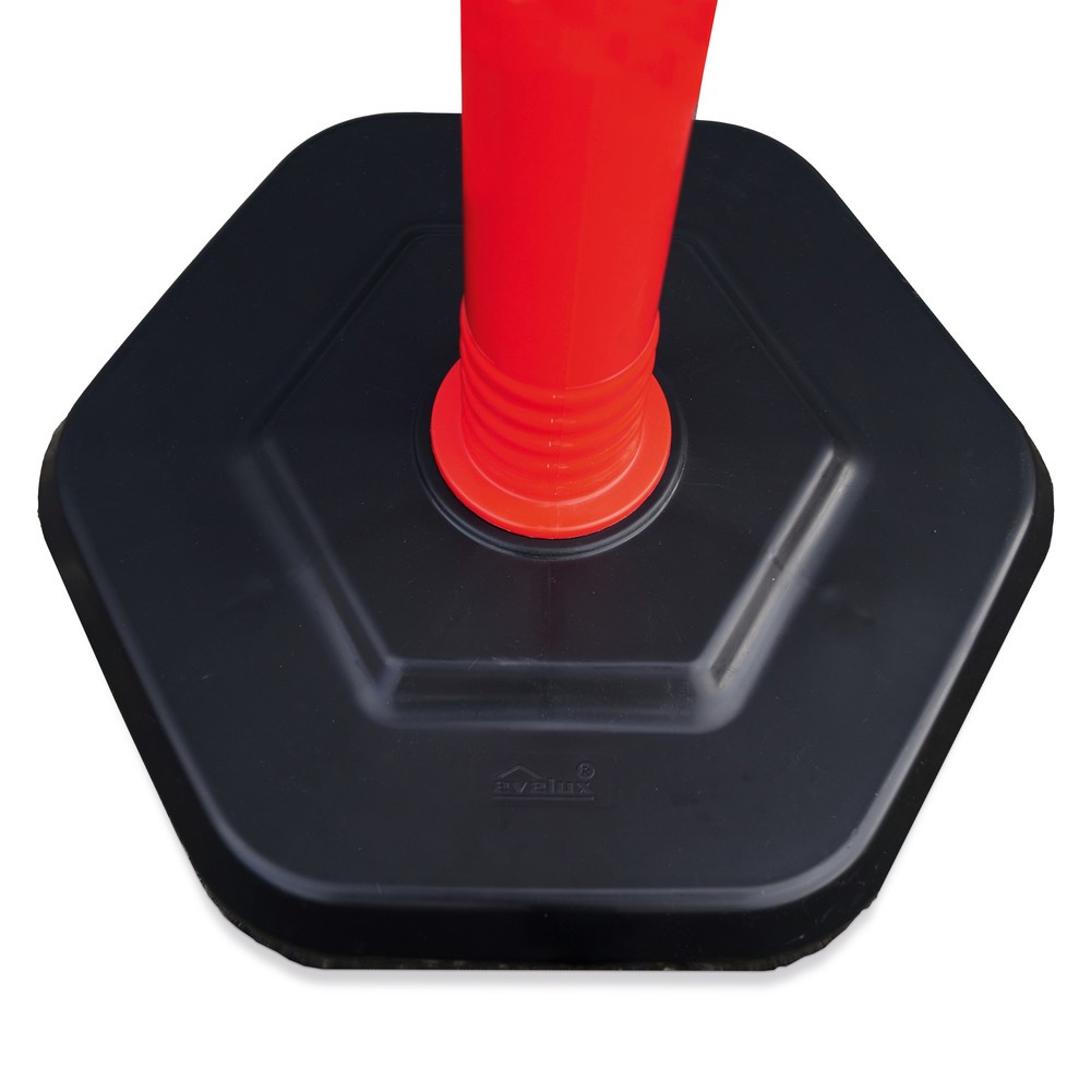 Productafbeelding nr. 2: Set kettingpalen Premium, 4 palen rood/wit, 3 kettingen van 3 m