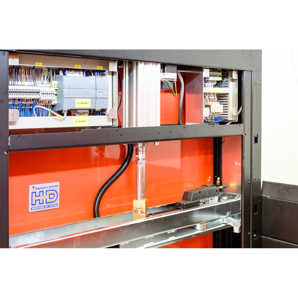 Geïntegreerde I/O-box voor signaaluitwisseling voor Hagenauer+Denk palletmagazijnen, aansturing ter plaatse via potentiaalvrije contacten Product afbeelding: Geïntegreerde I/O-box voor signaaluitwisseling voor Hagenauer+Denk palletmagazijnen, aansturing ter plaatse via potentiaalvrije contacten