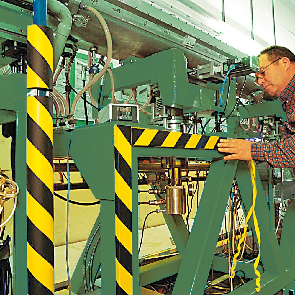 Productafbeelding nr. 2: Stootbescherming voor oppervlakken MORAVIA, rechthoekig, zelfklevend, hxb 60 x 20 mm, lengte 1 m