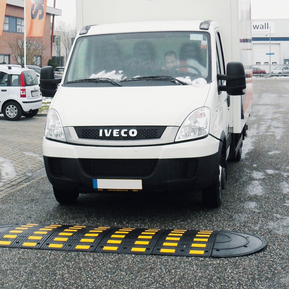 Productafbeelding nr. 3: Verkeersdrempel SafeRide®, < 30 km/u, afsluitelement met tap, bouwhoogte 50 mm, zwart