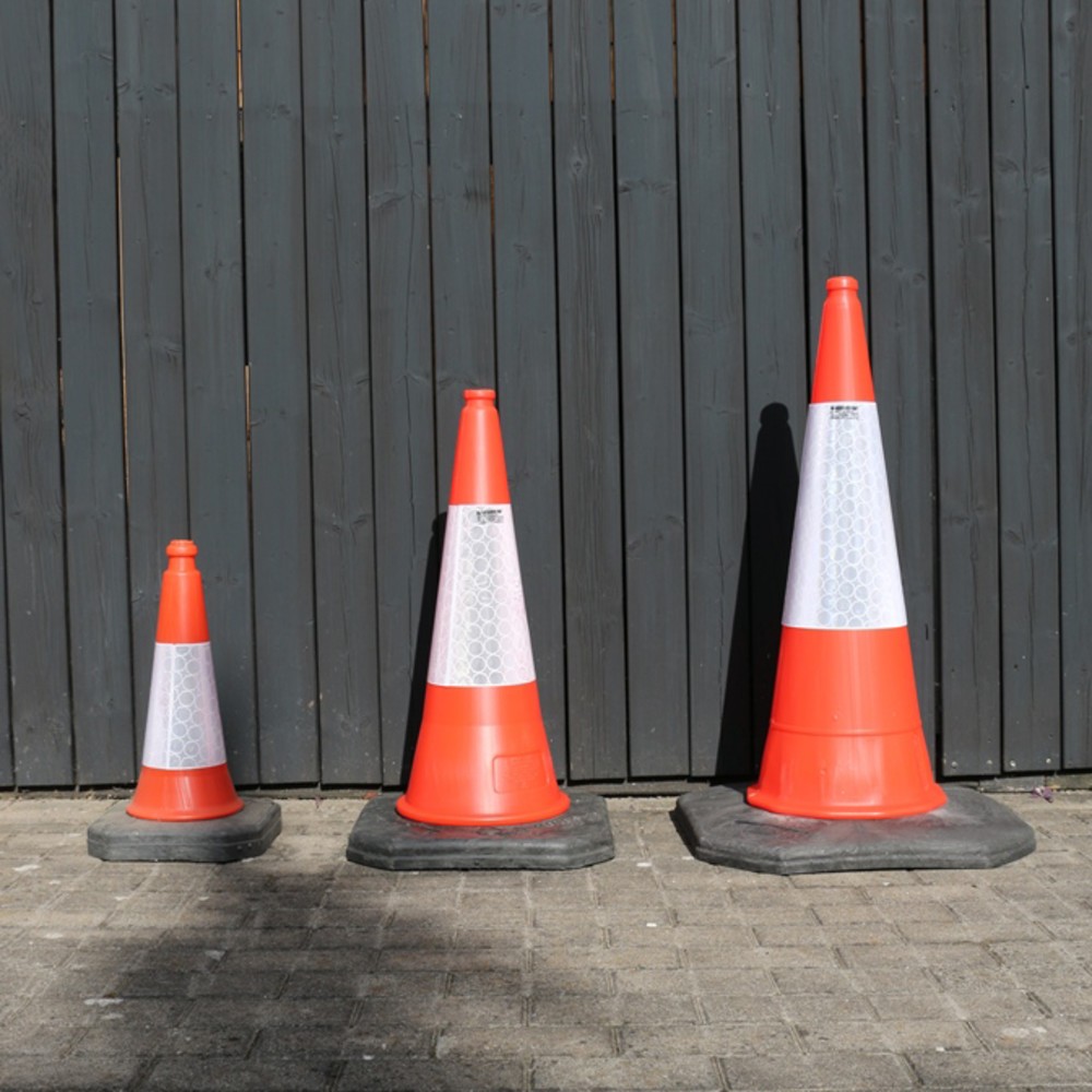 Productafbeelding nr. 2: Verkeerskegels uit kunststof, retroreflecterend, hoogte 1.000 mm