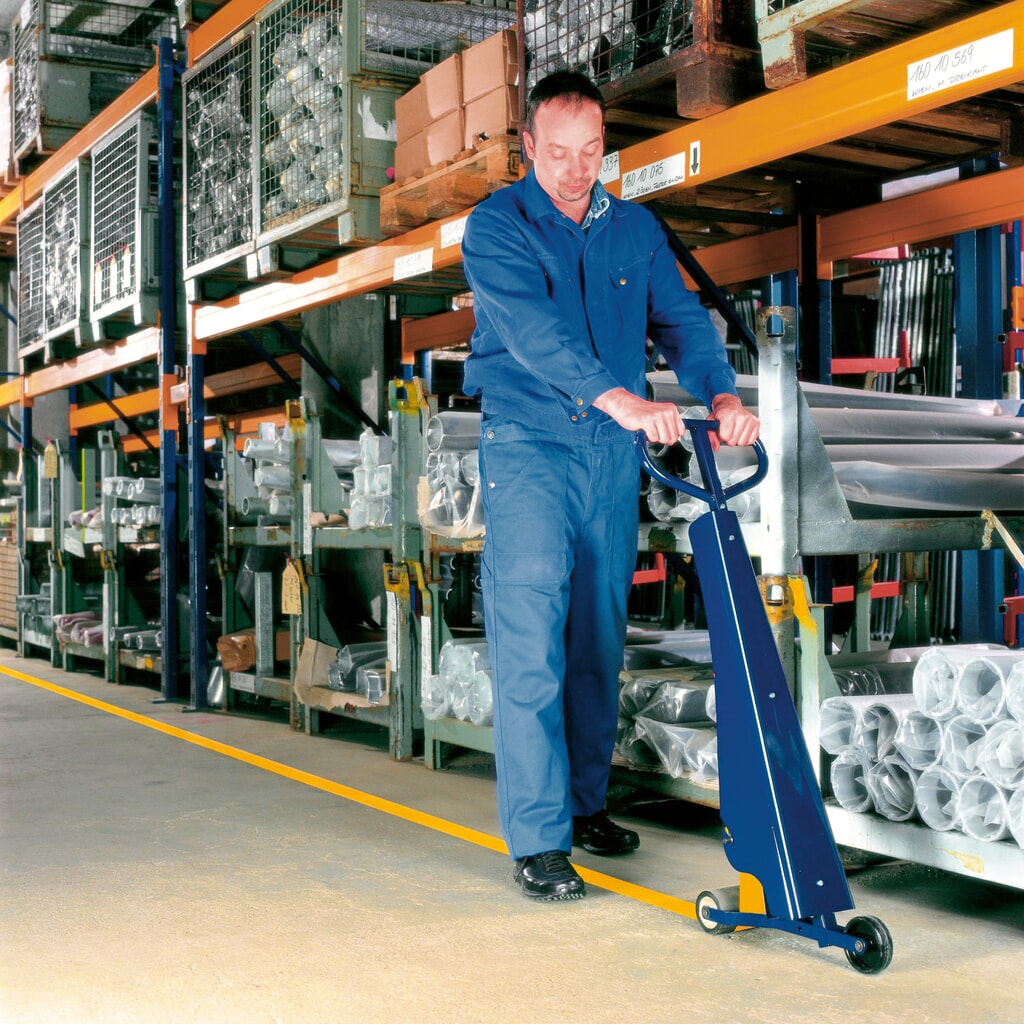 Vloermarkeerder PROline-tape, bandafroller met snijmes Productafbeelding nr. 2: Vloermarkeerder PROline-tape, bandafroller met snijmes