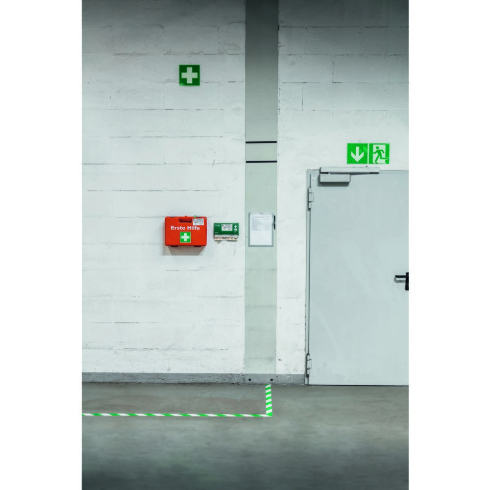 Productafbeelding nr. 3: Vloermarkeringstape DURABLE DURALINE® 50/07, groen/wit