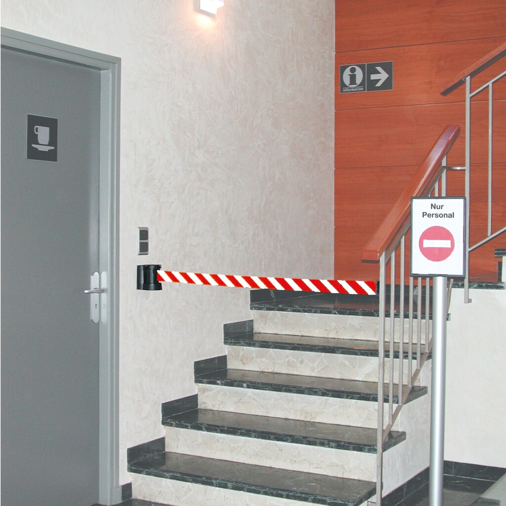 Wandafzetband om in te haken, lengte 3 m, zwart/geel horizontaal gestreept Productafbeelding nr. 2: Wandafzetband om in te haken, lengte 3 m, zwart/geel horizontaal gestreept