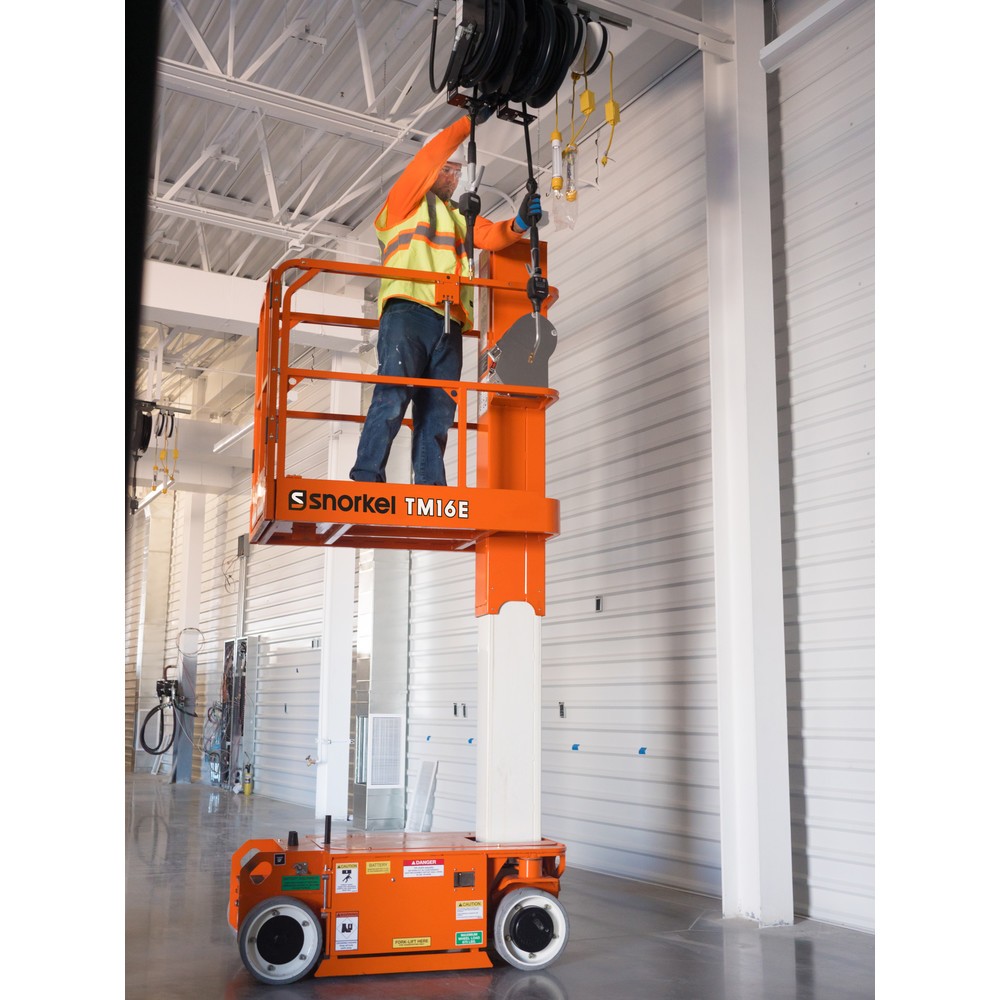 Productafbeelding nr. 2: Werkkooi met telescoop hefmast Snorkel TM16E, elektrisch verrijdbaar, draagvermogen 227 kg, werkhoogte max. 6,8 m