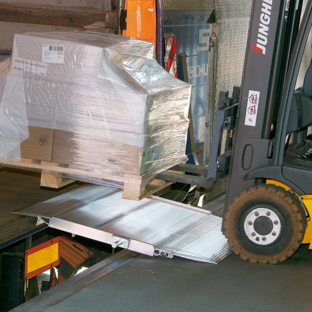 Product afbeelding: Zware oprijplaat, cap. 4.000 kg, bxl 1.250 x 1.235 mm